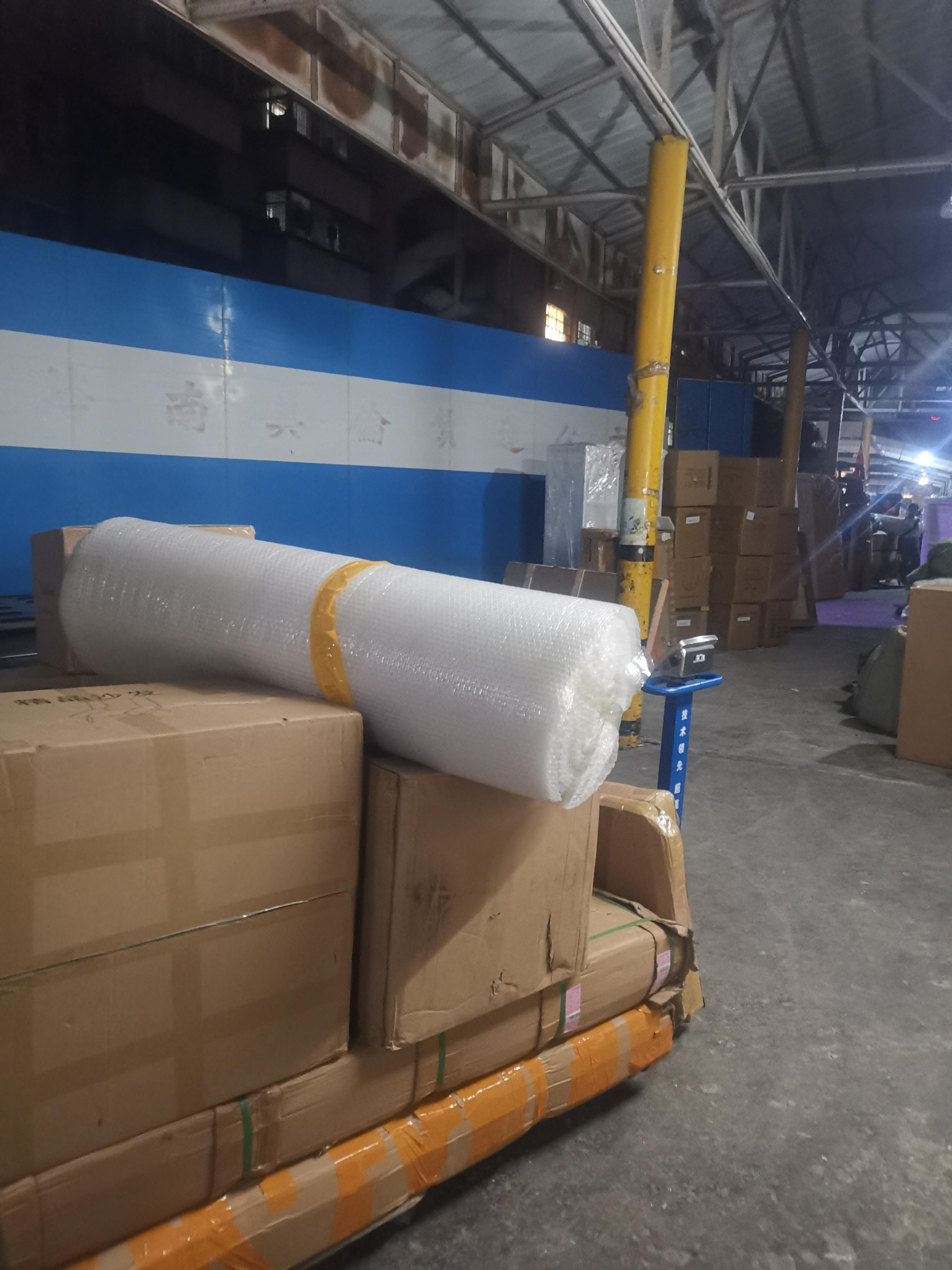 香港搬家到深圳價格,深圳到香港搬家價格,深圳跨境搬家公司價格